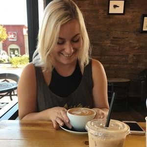 Meet your Posher, Angie